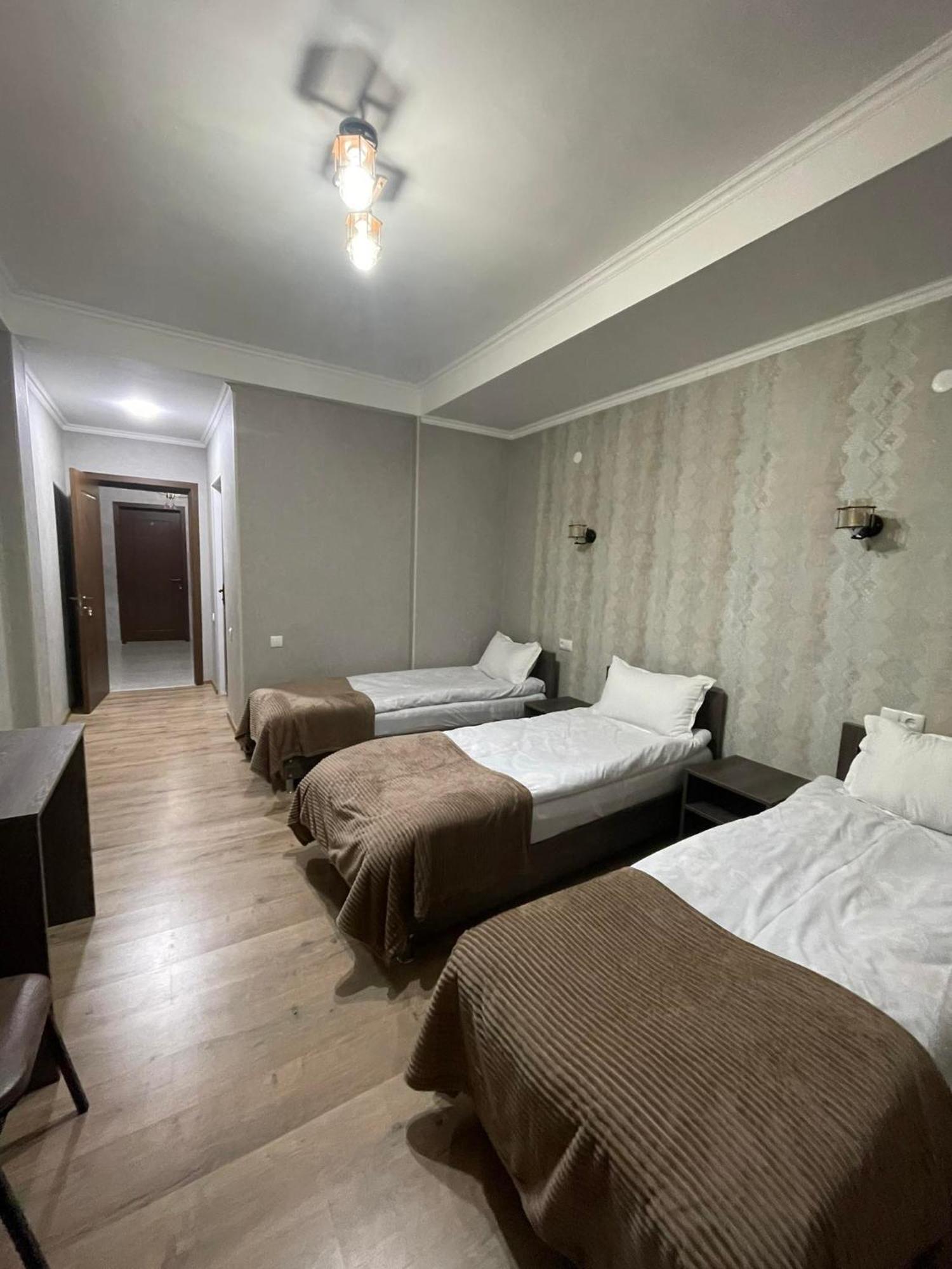 Hotel Shina Stepantsminda Exterior foto