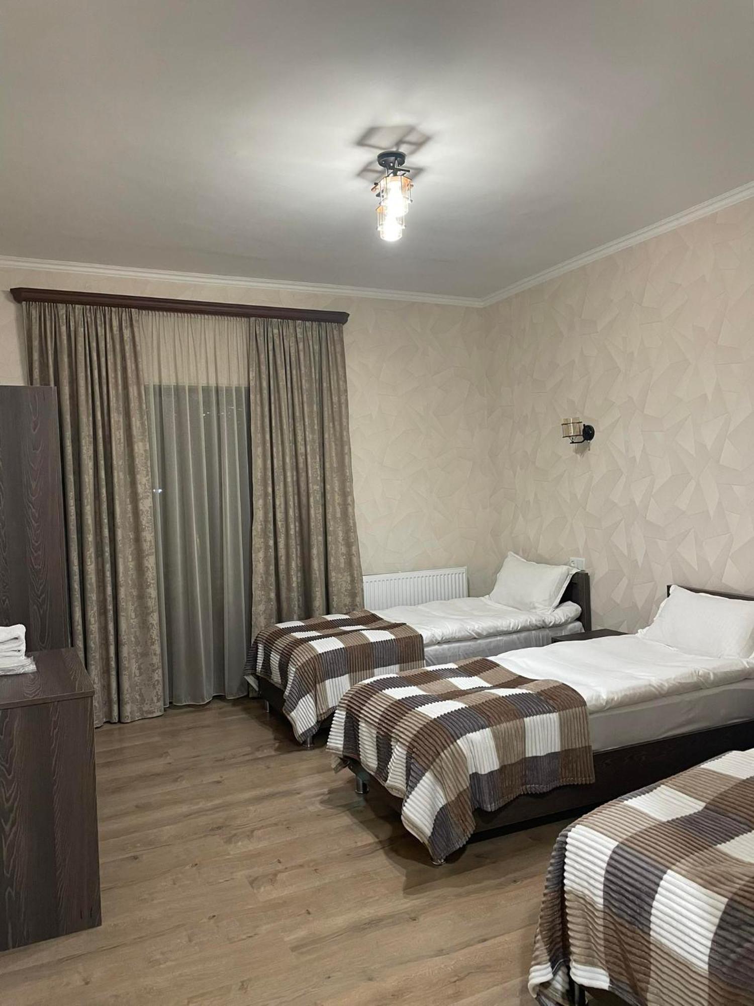 Hotel Shina Stepantsminda Exterior foto