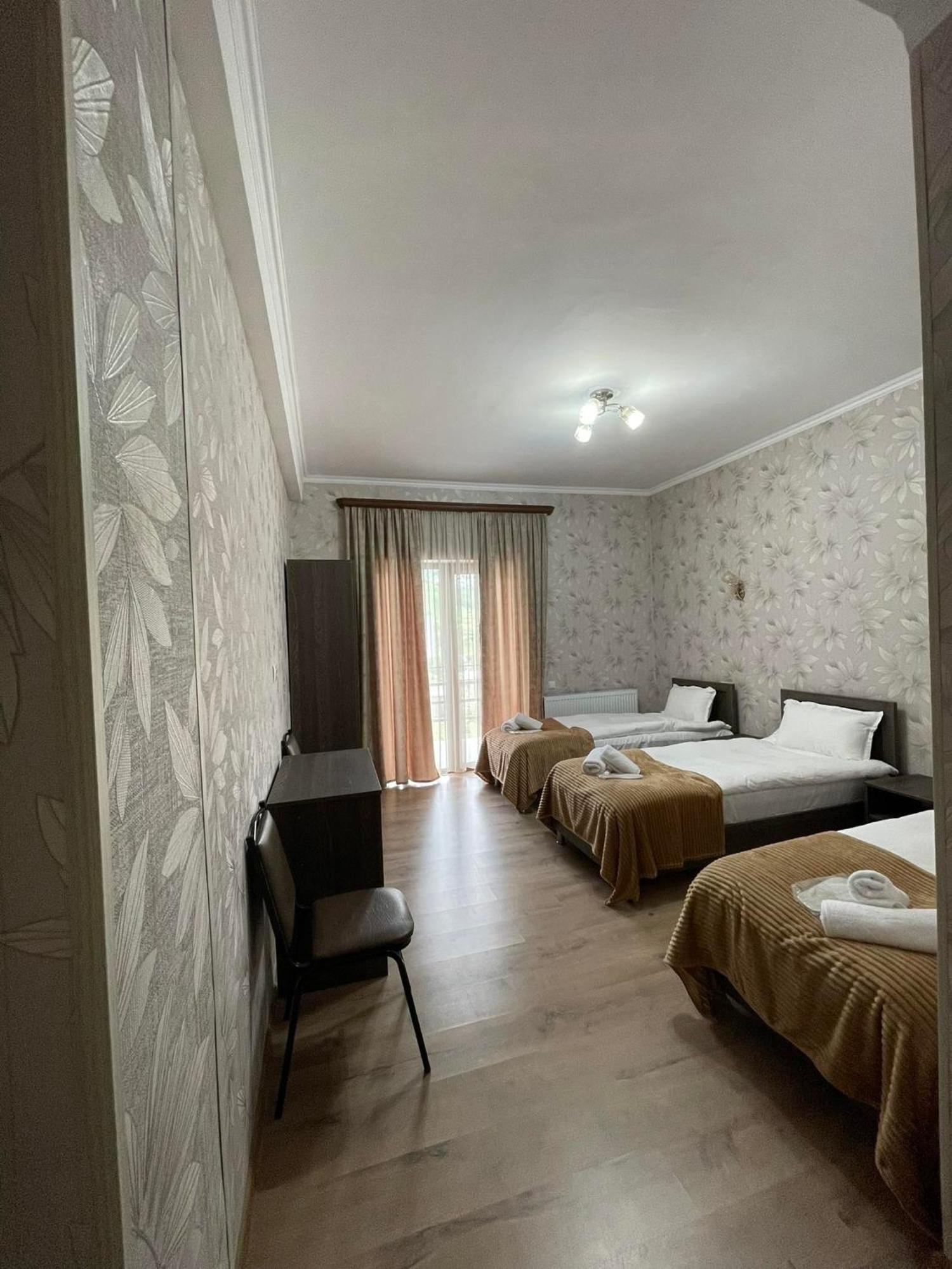 Hotel Shina Stepantsminda Exterior foto