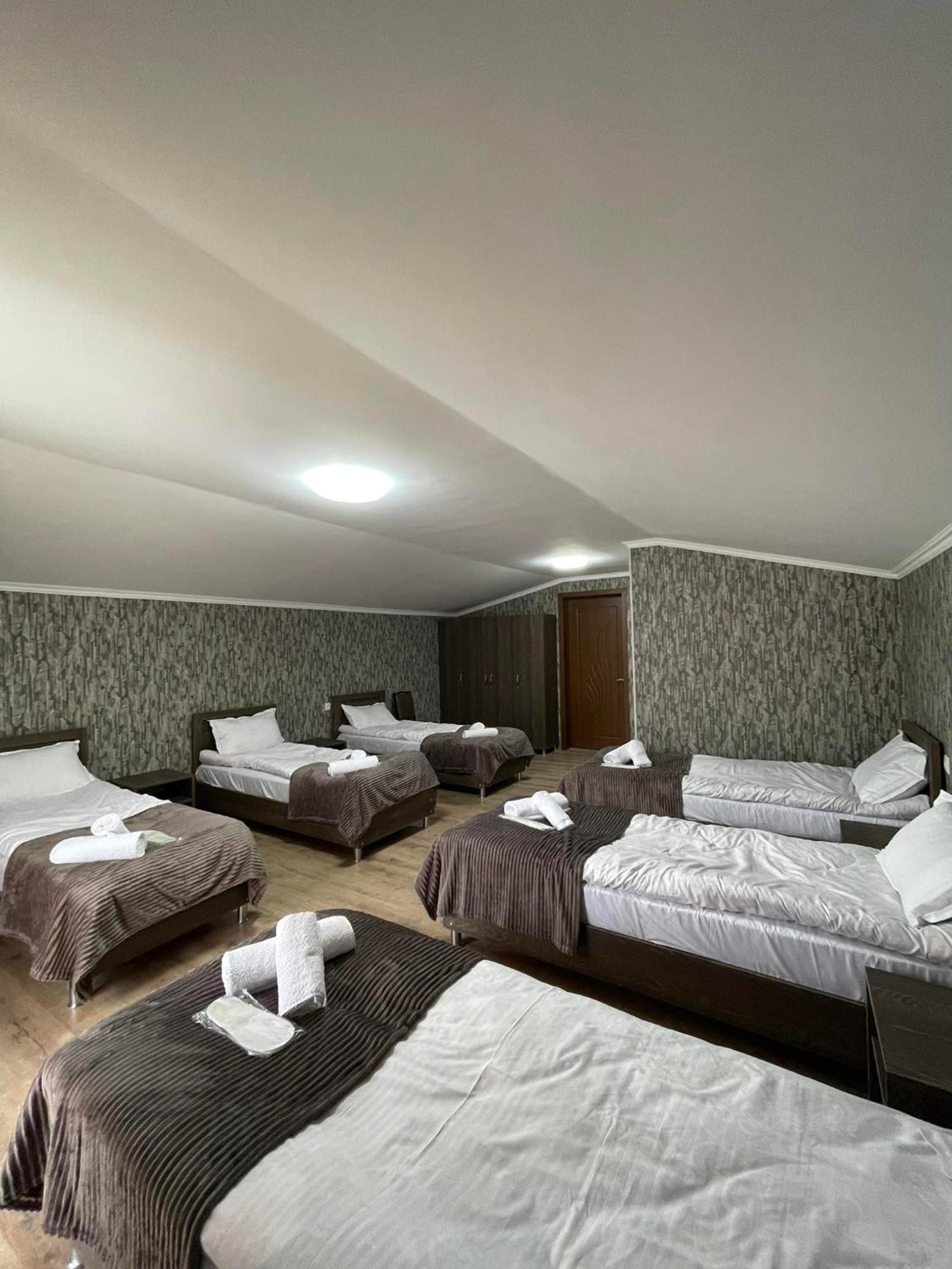 Hotel Shina Stepantsminda Exterior foto
