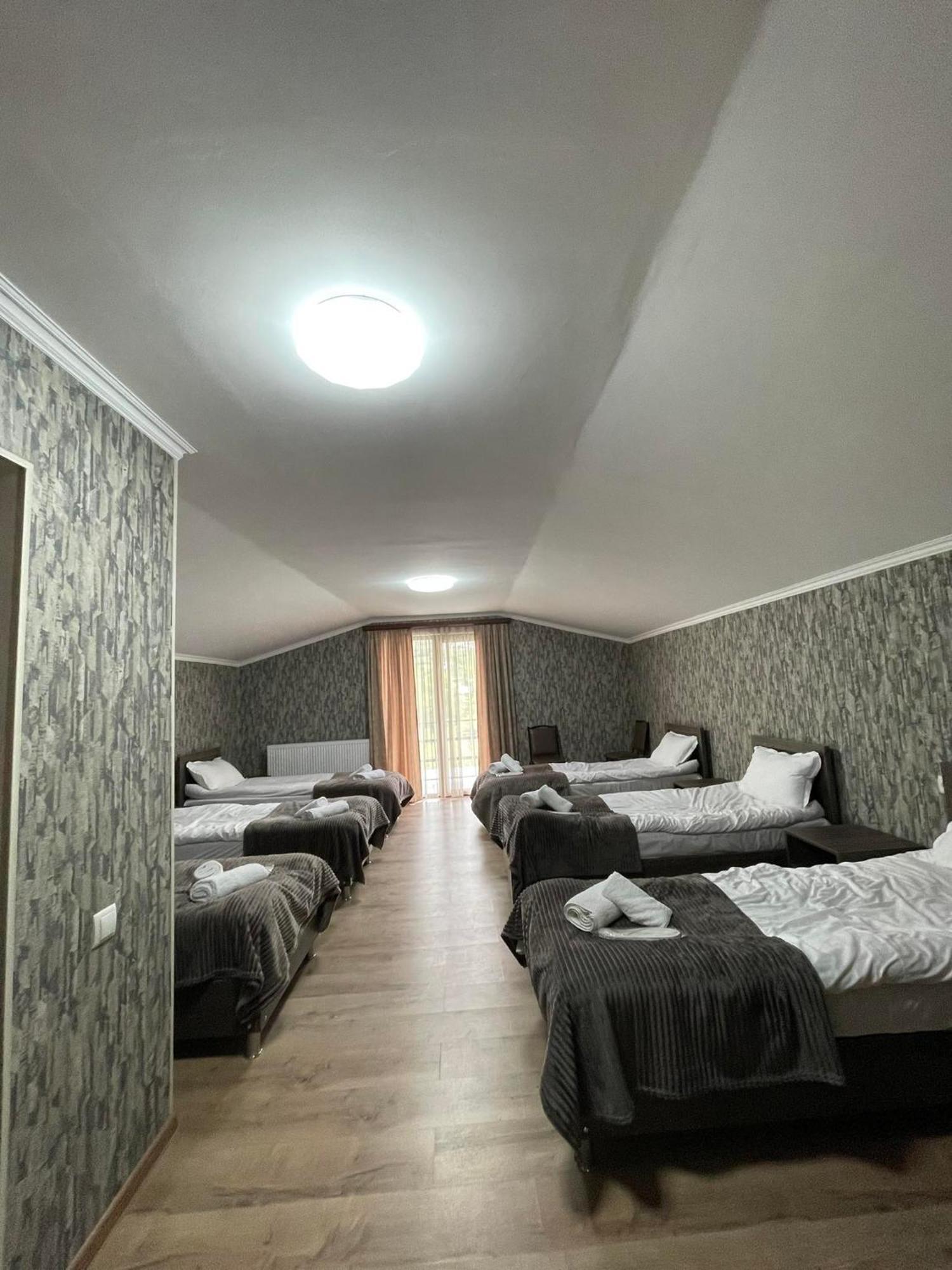 Hotel Shina Stepantsminda Exterior foto