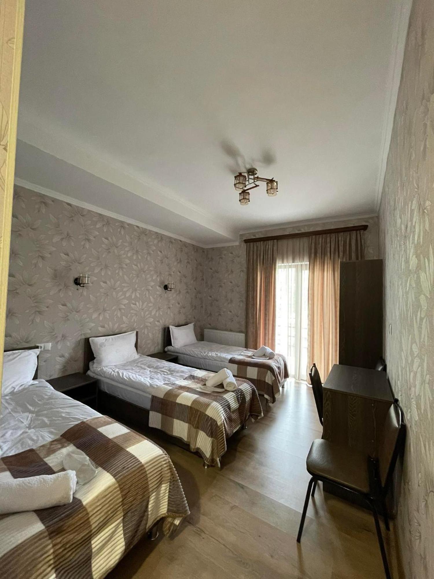 Hotel Shina Stepantsminda Exterior foto